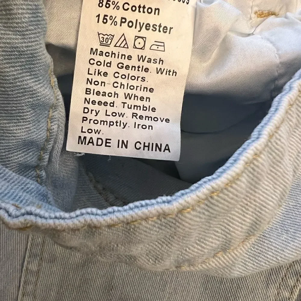 Shein high rise mom jeans. Size 6.